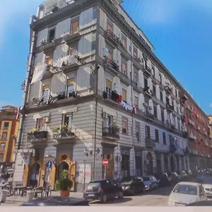 al-centro-napoli-sinner-haus.hotels-amalfi.com/