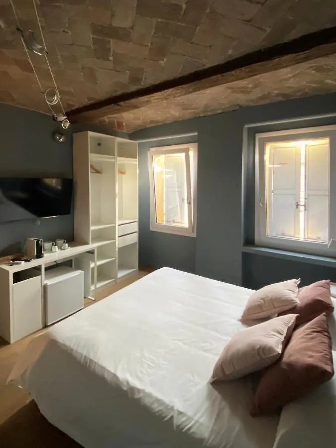 Empire - Affittacamere Modena Guest house