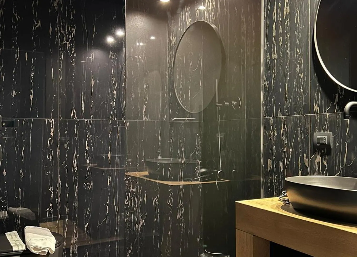 Empire - Affittacamere Modena Guest house
